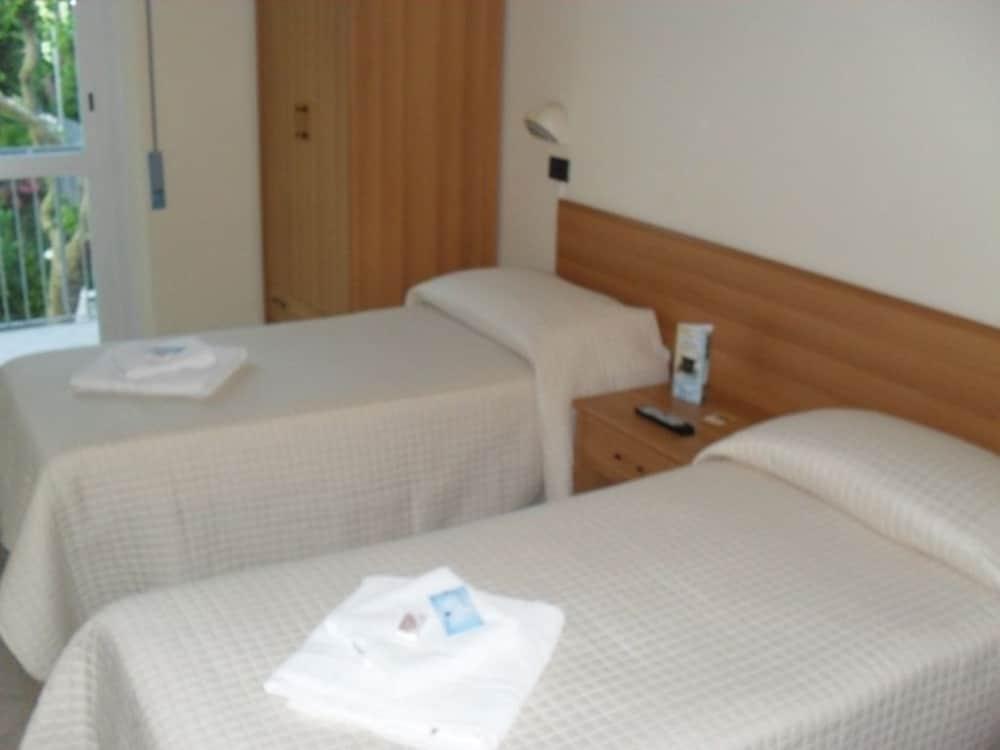 Hotel Reale Rimini Ngoại thất bức ảnh