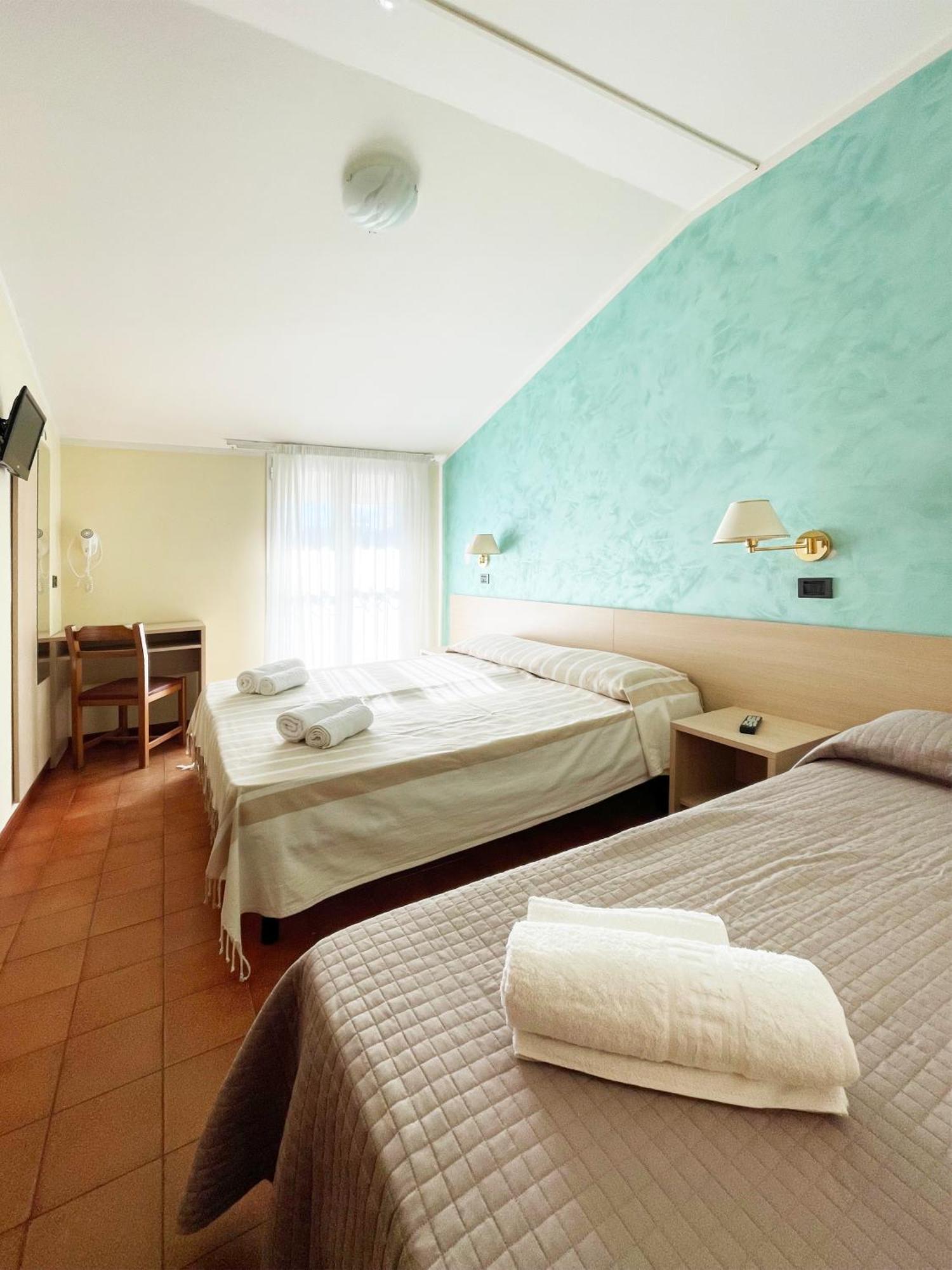 Hotel Reale Rimini Ngoại thất bức ảnh