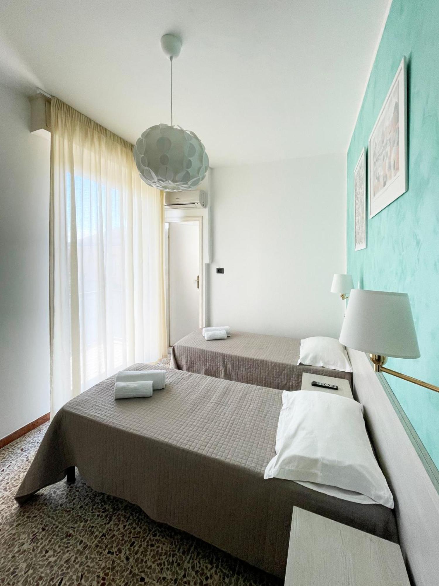 Hotel Reale Rimini Ngoại thất bức ảnh