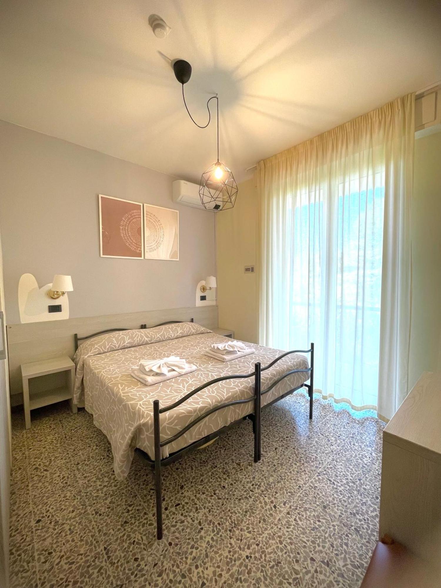 Hotel Reale Rimini Ngoại thất bức ảnh
