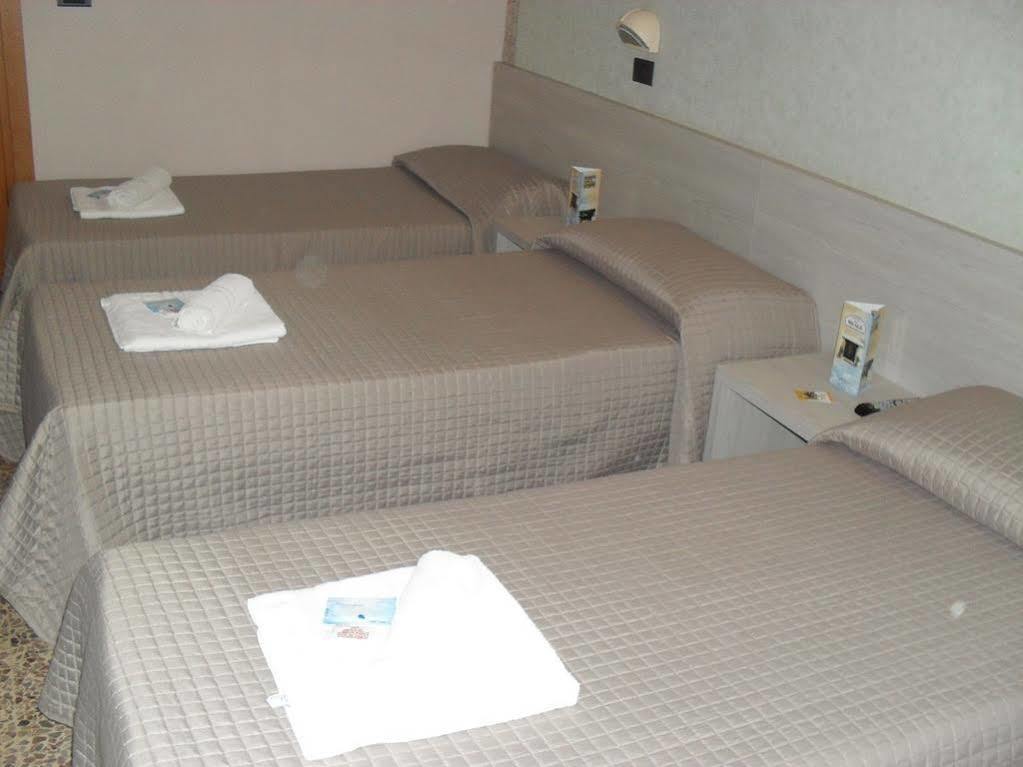 Hotel Reale Rimini Ngoại thất bức ảnh